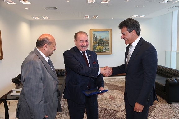 CCIBRA recebe empresário Nadhmi Auchi — Registro 4